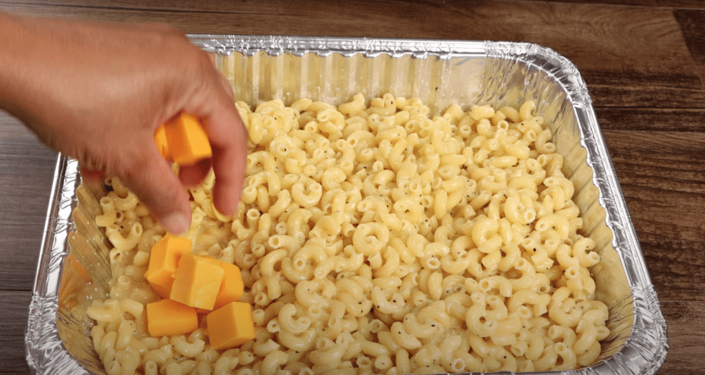 Southern Baked Mac and Cheese (Soul Food Recipe) - Pink Owl Kitchen