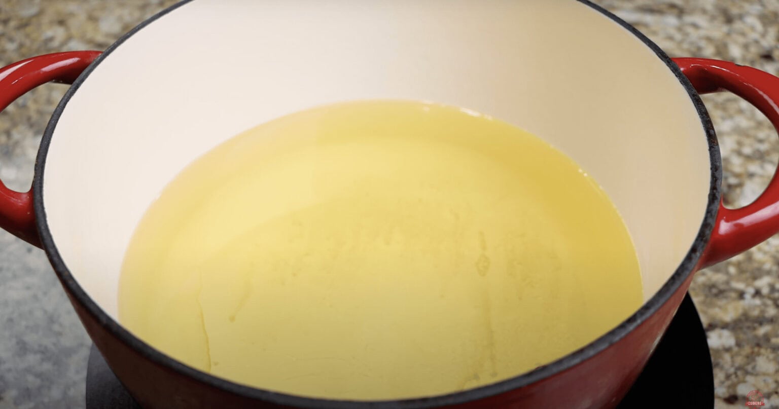 Oil heating in Dutch oven