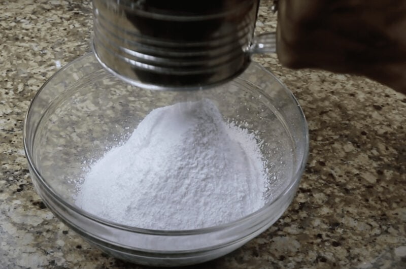 confectioners' sugar