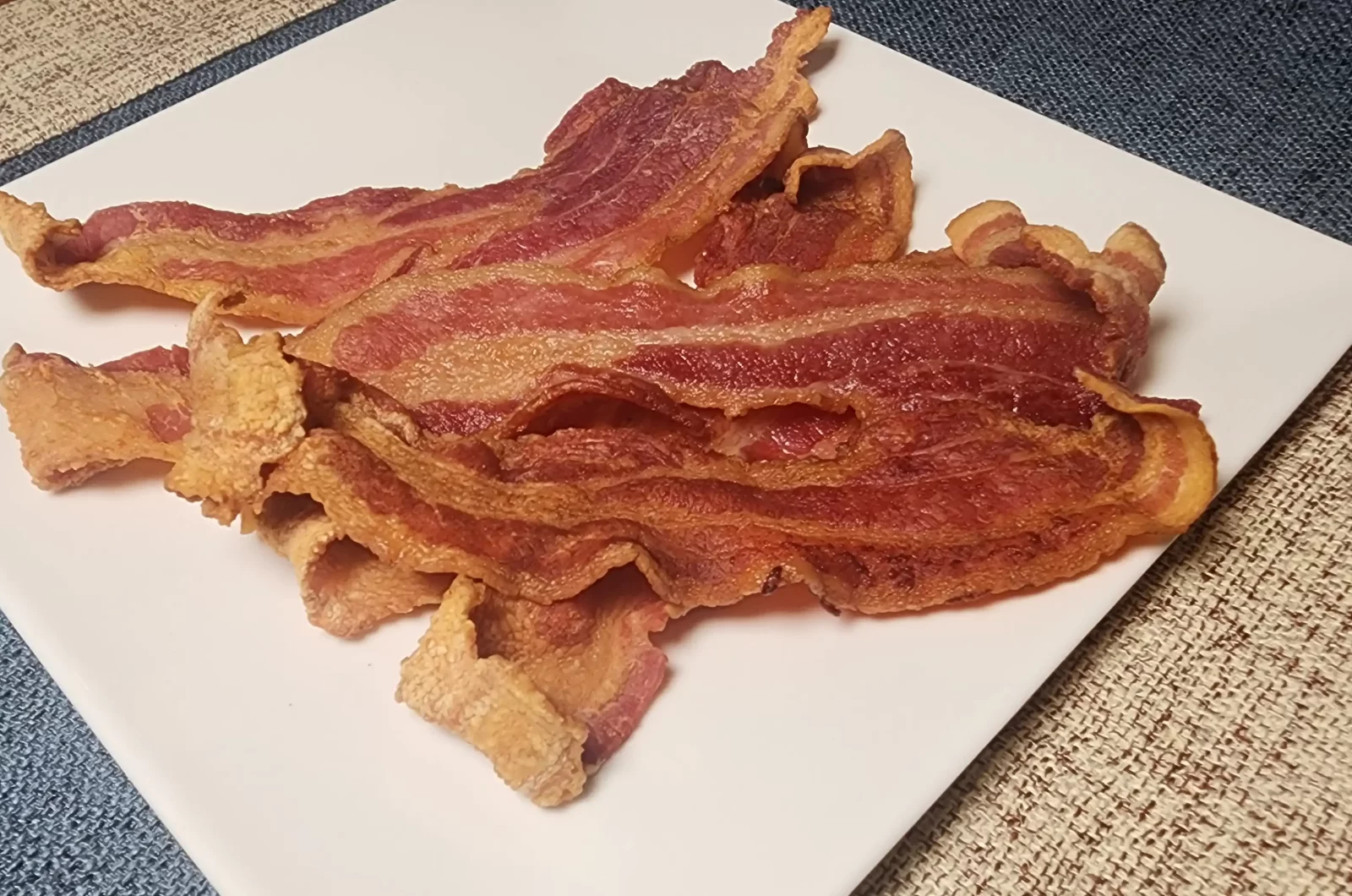 Air Fryer Bacon - How to Make Perfectly Crispy Bacon 