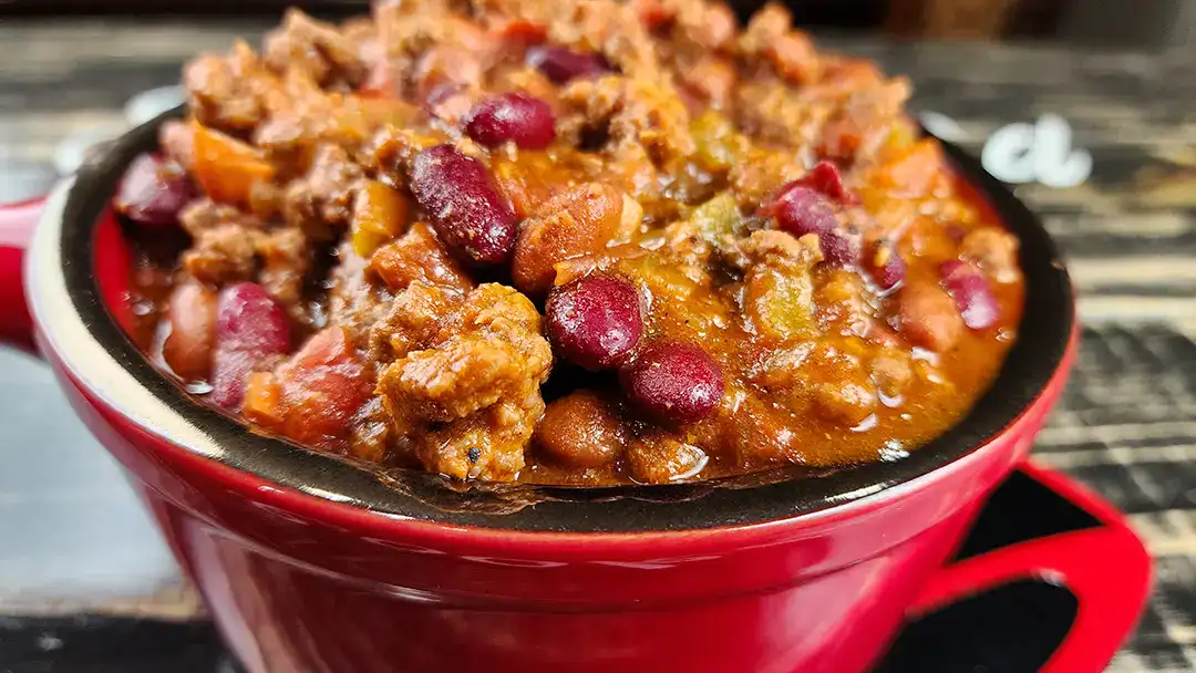 Easy Slow Cooker Chili Recipe
