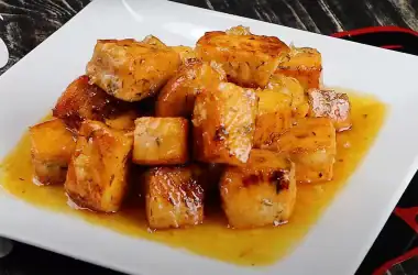 Honey Garlic Salmon Bites