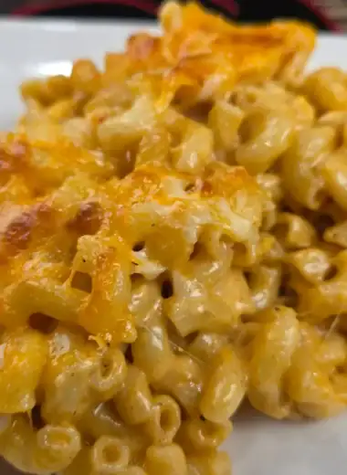 Creamy Baked Mac and Cheese