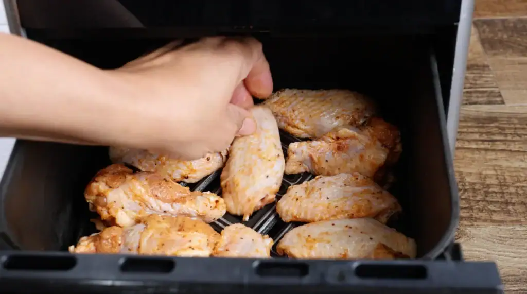 Seasoned Wings in an Air Fryer