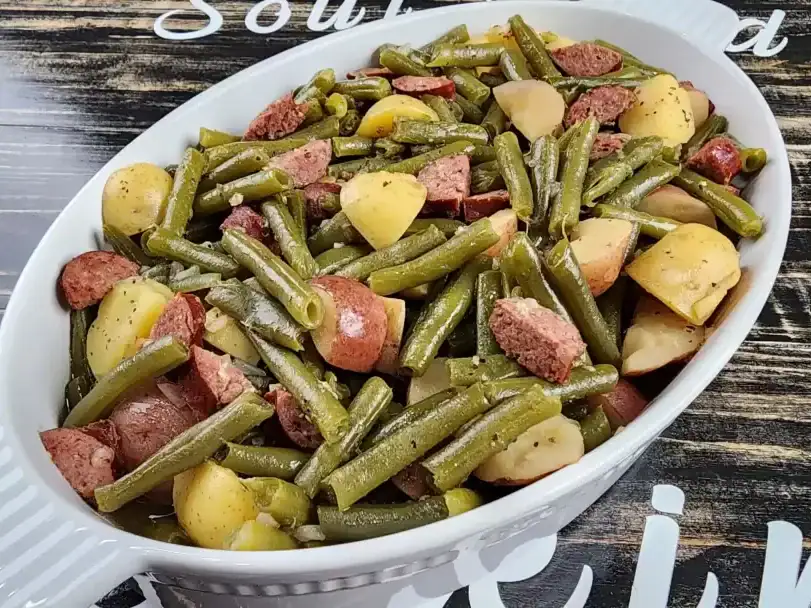 Green Beans and potatoes with Sausage